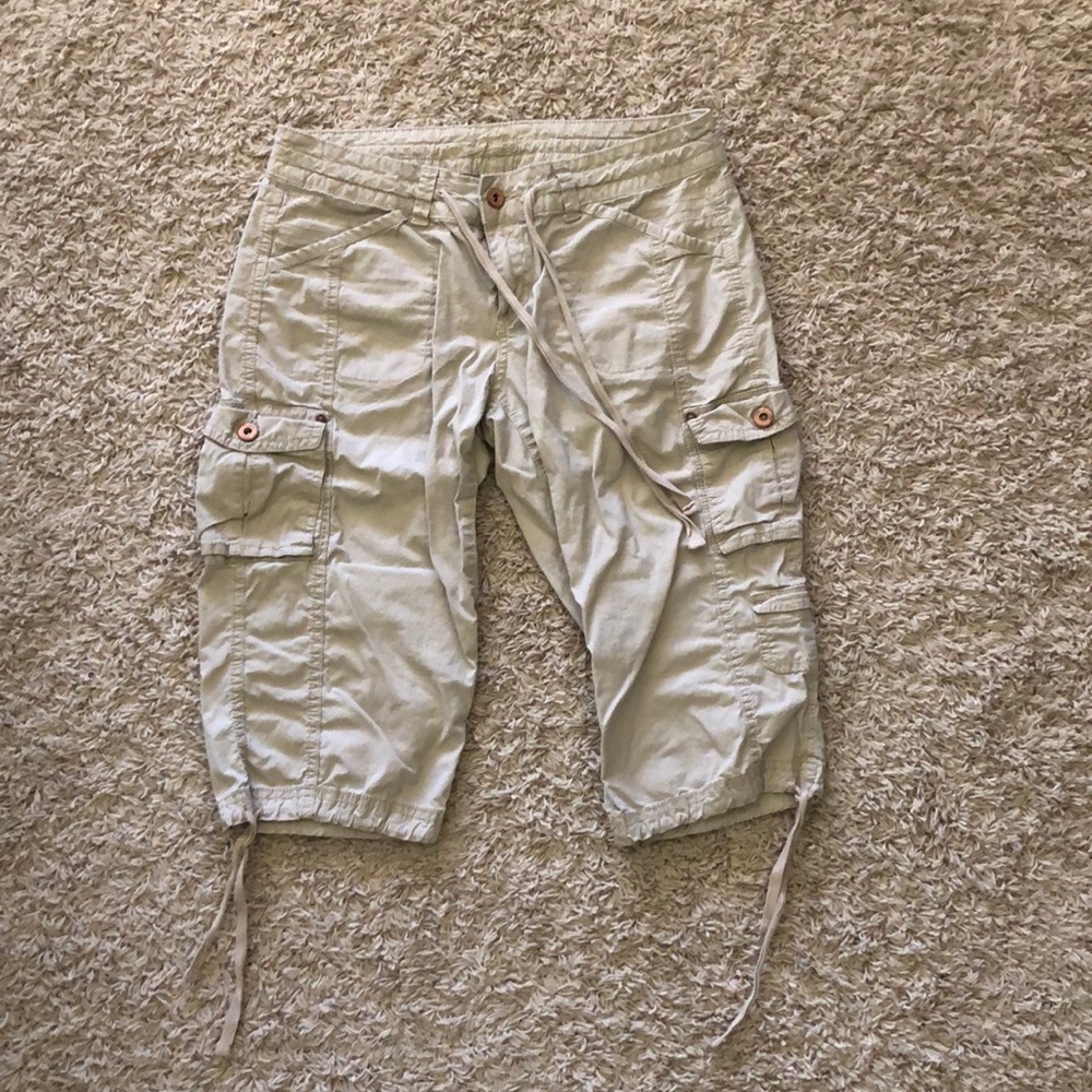 Arizona Cargo Capris